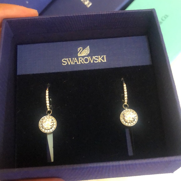 Swarovski crystal earrings - Picture 3 of 4